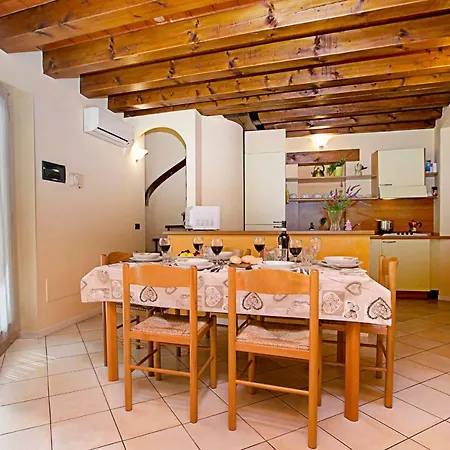 Tulipano Appartamento *